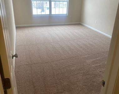 Hillsborough Pointe 14441 Sprague Ct - Photo Thumbnail 8