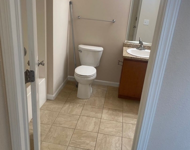 Hillsborough Pointe 14441 Sprague Ct - Photo Thumbnail 10