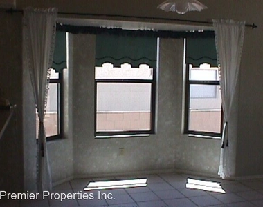 1051 W Rio Hondo - Photo Thumbnail 2