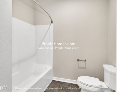 17240 Sw Goldcrest Lane - Photo Thumbnail 38