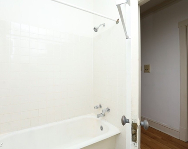 1436 W. Thorndale, Unit B-7 - Photo Thumbnail 18