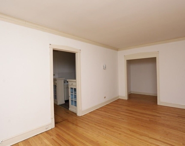 1436 W. Thorndale, Unit B-4 - Photo Thumbnail 11