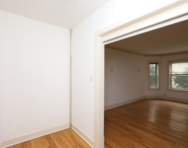 1436 W. Thorndale, Unit B-4 - Photo Thumbnail 14