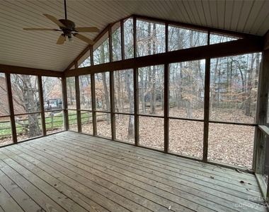 7127 Weddington Brook Drive - Photo Thumbnail 14