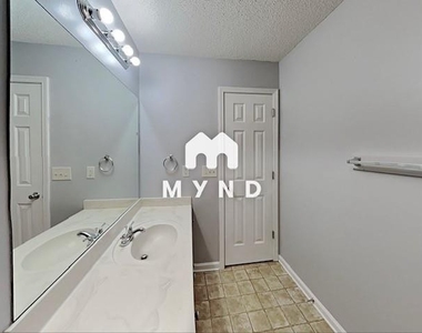 2158 Olmadison View - Photo Thumbnail 8