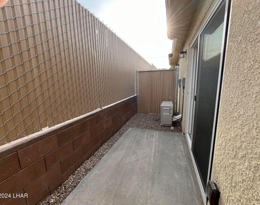 2530 Palo Verde Blvd S - Photo Thumbnail 11