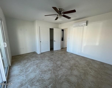 2530 Palo Verde Blvd S - Photo Thumbnail 9