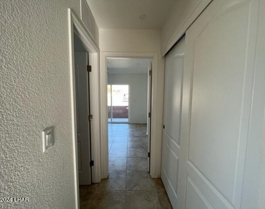 2530 Palo Verde Blvd S - Photo Thumbnail 5