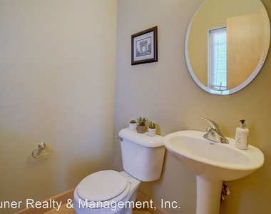 1704-1724 Waldorf Blvd - 8101-8107 Mansion Hill Drive - Photo Thumbnail 19