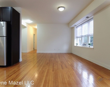 7340 N. Hoyne Avenue - Photo Thumbnail 8