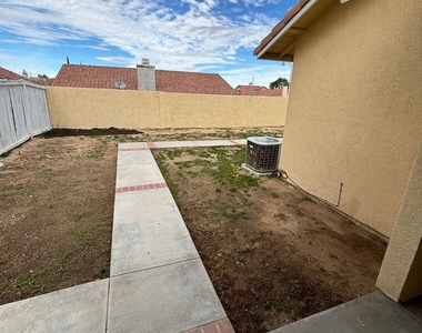 12620 Sunbird Ln - Photo Thumbnail 22