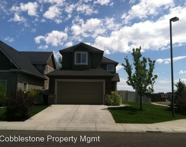 4526 N Kilee Ave - Photo Thumbnail 1