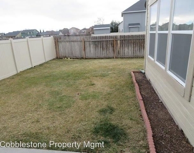 4526 N Kilee Ave - Photo Thumbnail 24