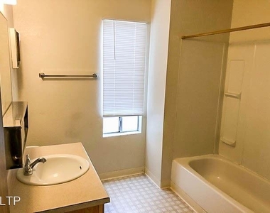 3939 Clear Acre Lane Apt 229 - Photo Thumbnail 4