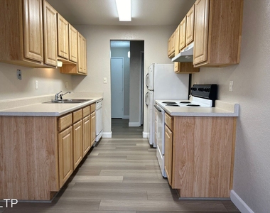 3939 Clear Acre Lane Apt 229 - Photo Thumbnail 3