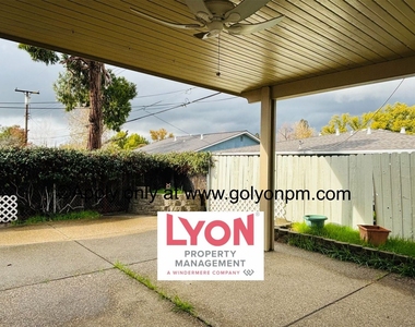 4527 Terrace Downs Way - Photo Thumbnail 16