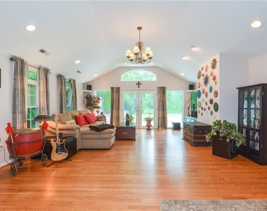 3012 Watergate Lane - Photo Thumbnail 20