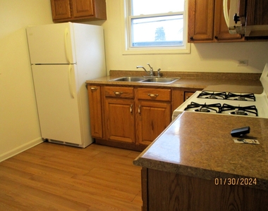 9806 Marion Avenue - Photo Thumbnail 7