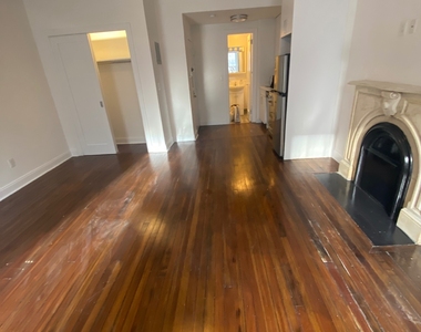 37 East 65th Street - Photo Thumbnail 2