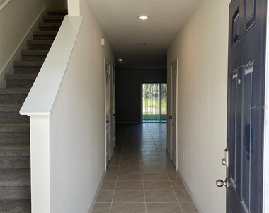 3053 Canary Avenue - Photo Thumbnail 2