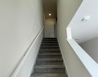 3053 Canary Avenue - Photo Thumbnail 12