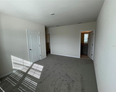 3053 Canary Avenue - Photo Thumbnail 15