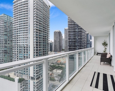 1080 Brickell Ave - Photo Thumbnail 6