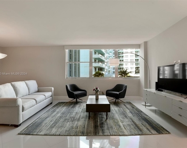 5055 Collins Ave - Photo Thumbnail 1