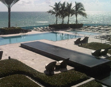 2711 S Ocean Dr - Photo Thumbnail 15