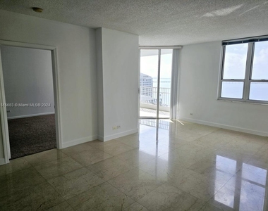 701 Brickell Key Blvd - Photo Thumbnail 5