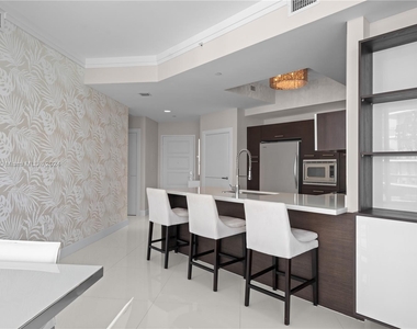 250 Sunny Isles Blvd - Photo Thumbnail 2