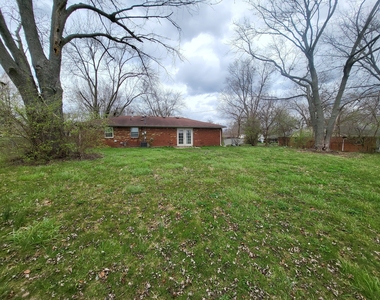 10359 Chris Drive - Photo Thumbnail 17