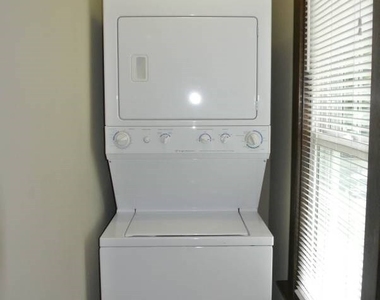 161 Oakwood Ave., Suite B - Photo Thumbnail 10