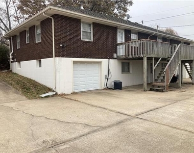 402 Se Melody Lane - Photo Thumbnail 15