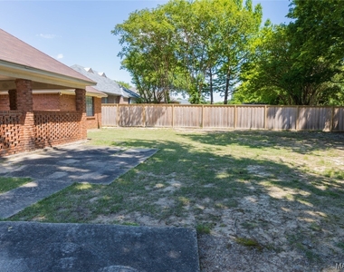 6706 Carol Court - Photo Thumbnail 21