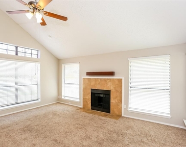 6510 Topaz Drive - Photo Thumbnail 2