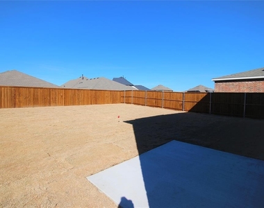 1823 Pueblo Street - Photo Thumbnail 38