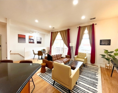 2843 S Wells Street - Photo Thumbnail 15