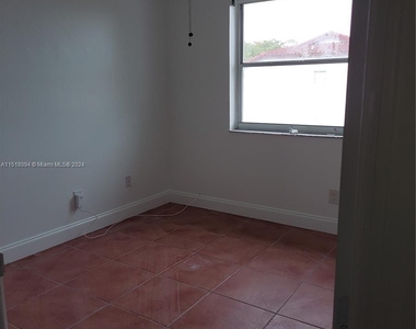 8139 Sw 208th Ter - Photo Thumbnail 10