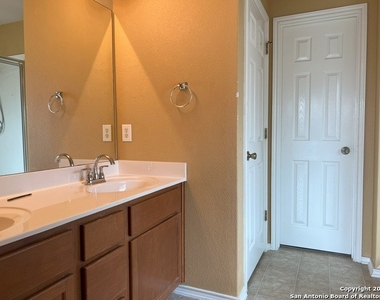 337 Willow Loop - Photo Thumbnail 16