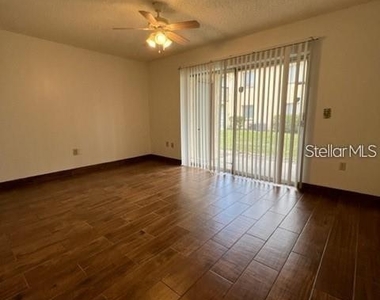 4203 S Semoran Boulevard - Photo Thumbnail 9