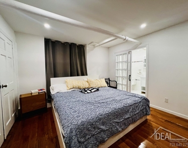 384 Keap Street - Photo Thumbnail 7