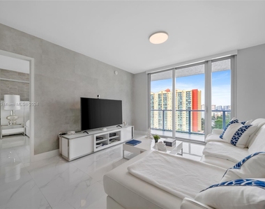 330 Sunny Isles Blvd - Photo Thumbnail 10