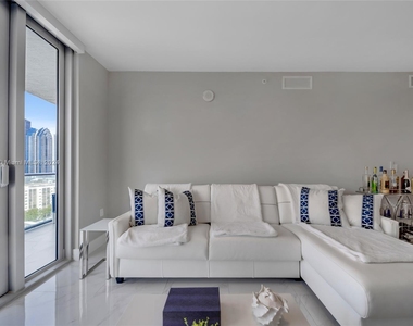 330 Sunny Isles Blvd - Photo Thumbnail 11