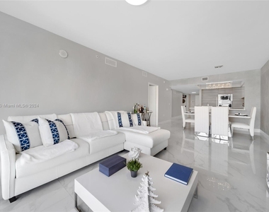 330 Sunny Isles Blvd - Photo Thumbnail 12