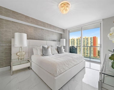 330 Sunny Isles Blvd - Photo Thumbnail 18