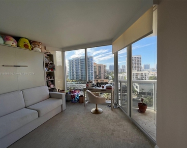 17555 Collins Ave - Photo Thumbnail 28