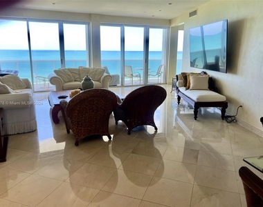 9601 Collins Ave - Photo Thumbnail 2