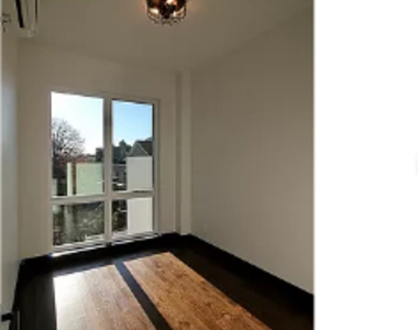 340 Irving Avenue - Photo Thumbnail 2