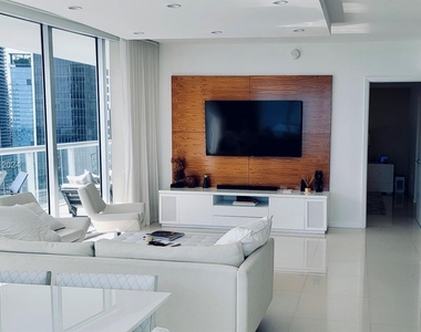 495 Brickell Ave - Photo Thumbnail 19